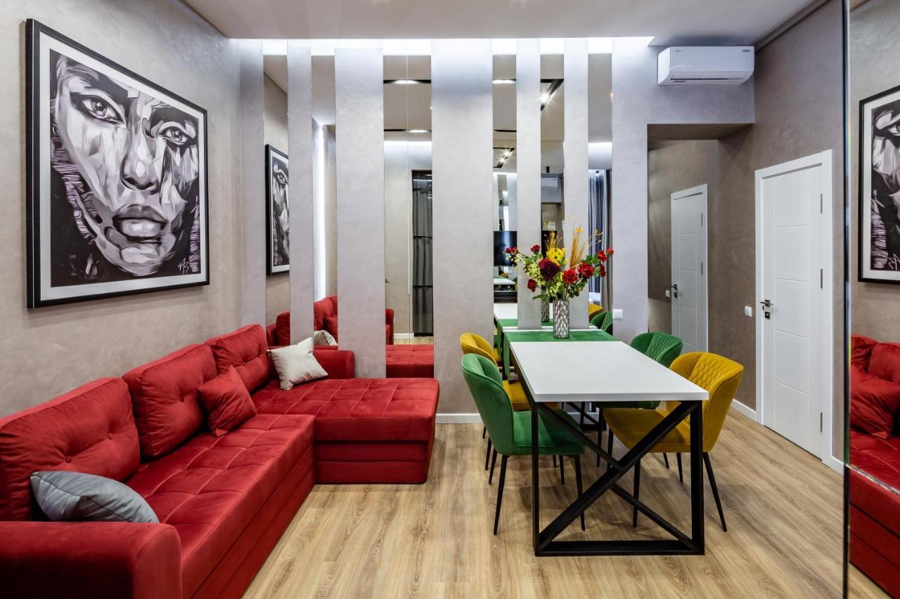 Alfa Apartments 3-Кімнатна Lux-Квартира У Центрі Львова Exterior photo